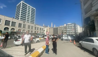 Çok sayıda ilimizi sallayan deprem anı kamerada