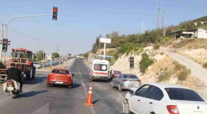 Gaziantep’te Zincirleme Kaza: Kırmızı Işıkta 3 Araç Birbirine Girdi, 1 Yaralı