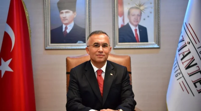 Gaziantep Valisi Çeber, Nurdağı ve İslahiye’de TOKİ konutlarını inceledi