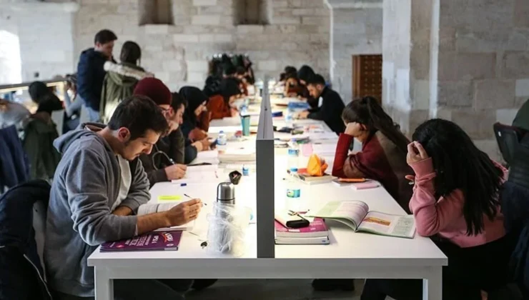 Gaziantep’te üniversite öğrencilerine eğitim desteği başvuruları başladı