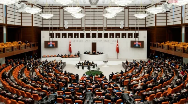 Sigara yasaklarına uymayanlara daha ağır ceza yolda: Açık alanlara da sınır getirilecek